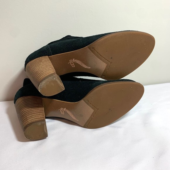 UGG Suede Ankle Bootie - Picture 11 of 12